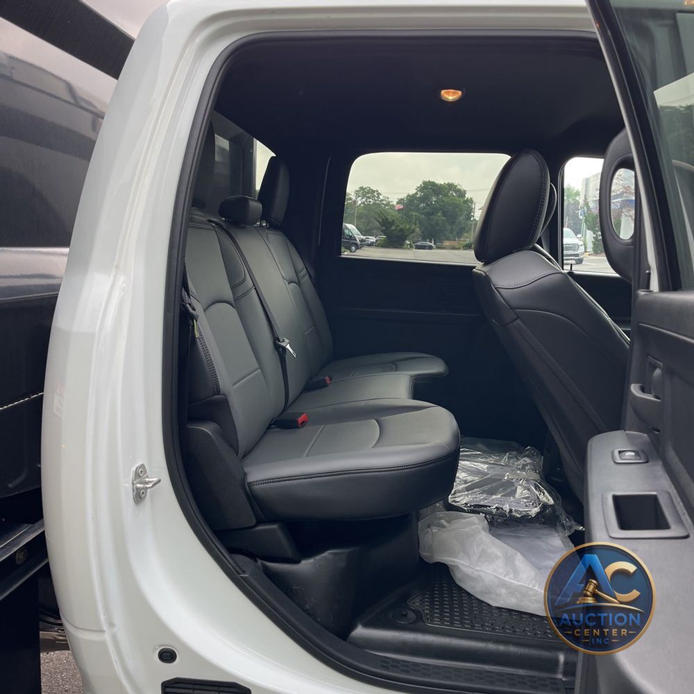 2024 Ram 3500 Cab/Chassis Tradesman