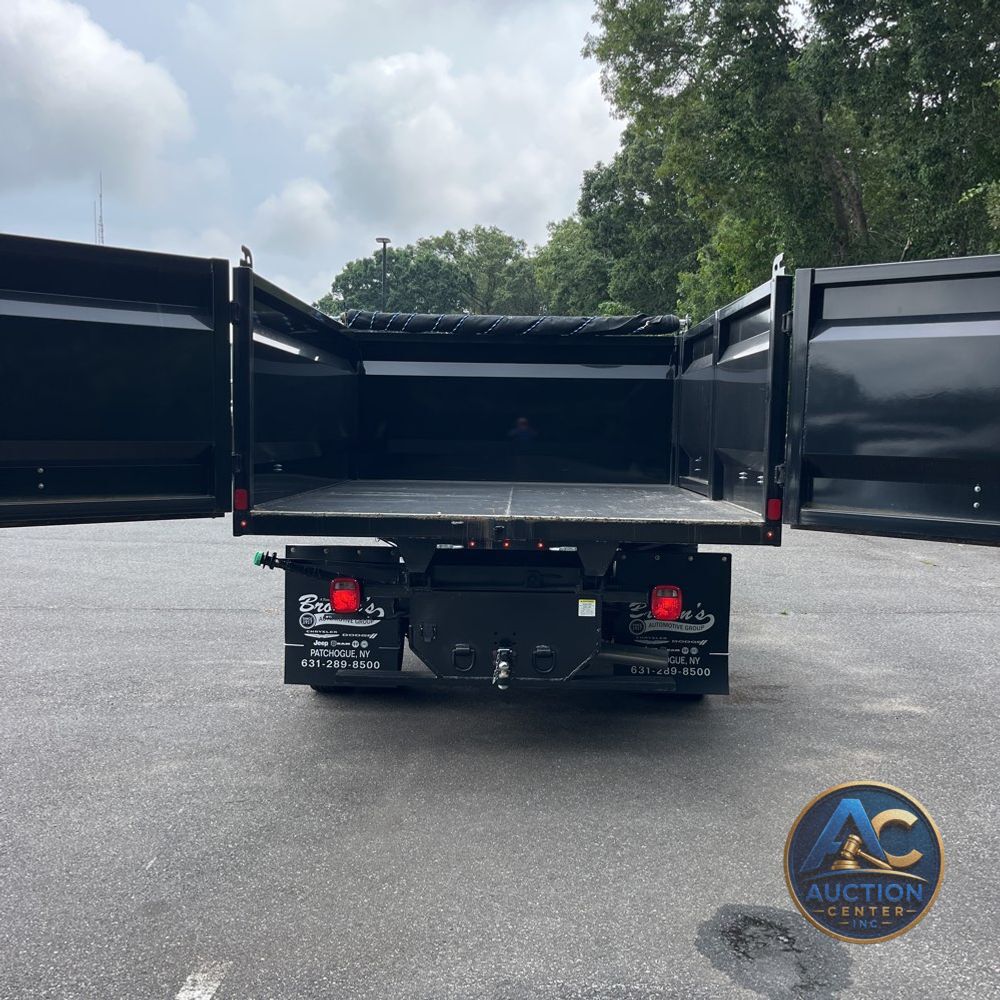 2024 Ram 3500 Cab/Chassis Tradesman
