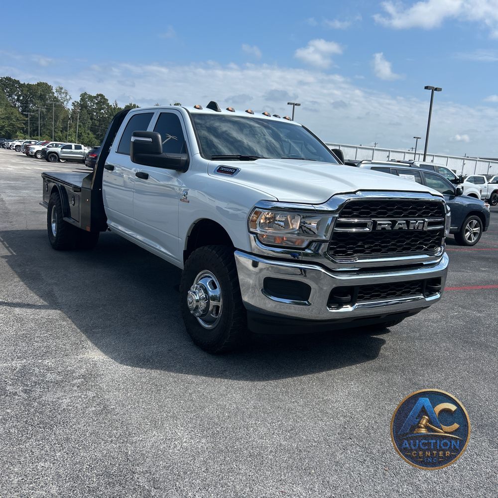 2024 Ram 3500 Cab/Chassis Tradesman