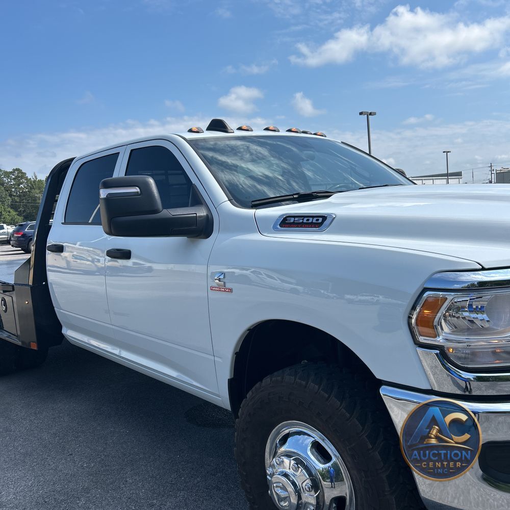 2024 Ram 3500 Cab/Chassis Tradesman