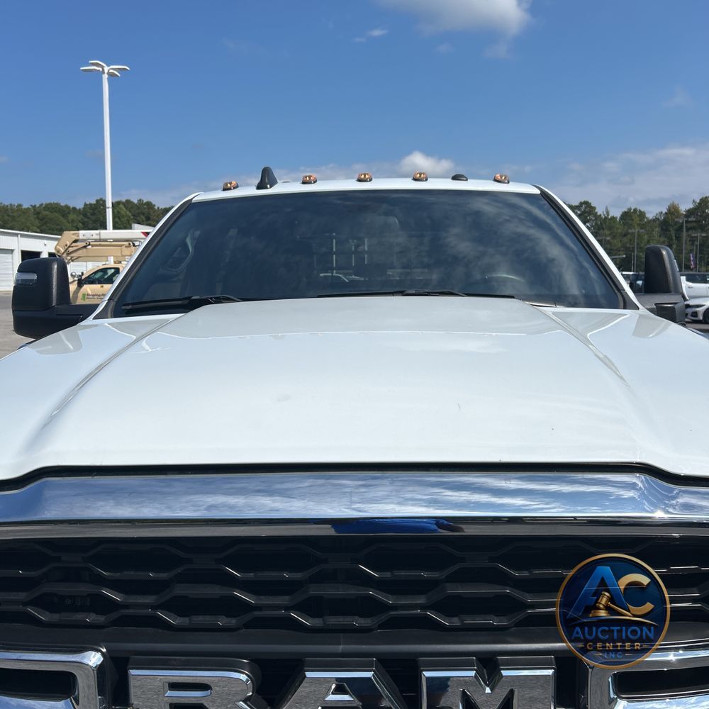 2024 Ram 3500 Cab/Chassis Tradesman