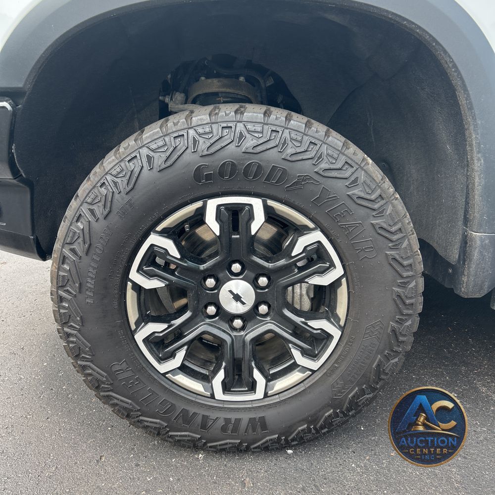2024 Chevrolet Silverado 1500 ZR2