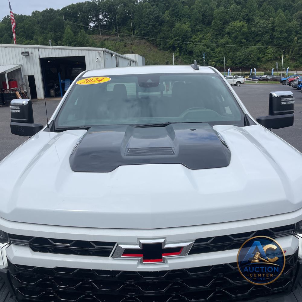 2024 Chevrolet Silverado 1500 ZR2