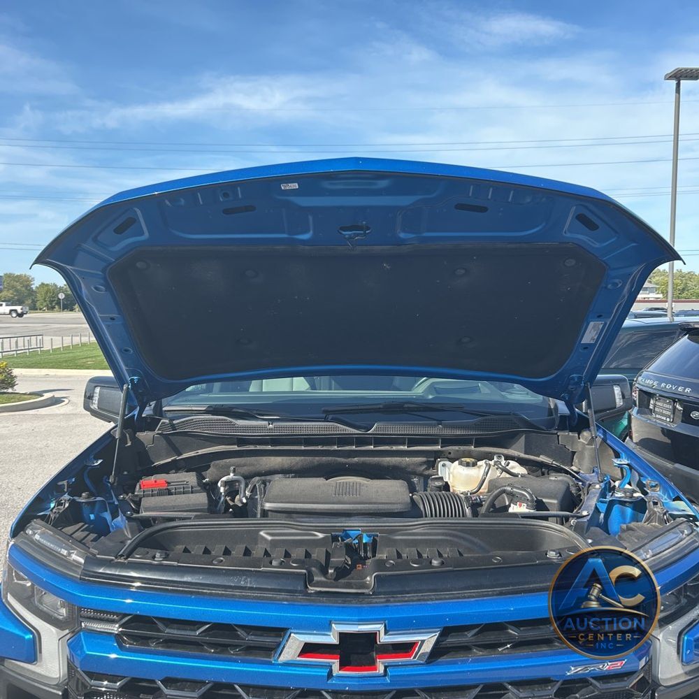 2024 Chevrolet Silverado 1500 ZR2