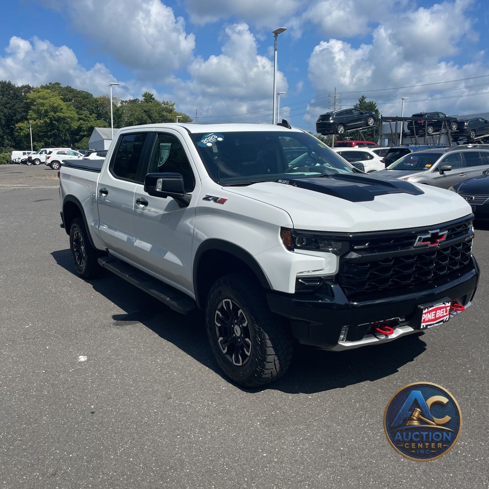2023 Chevrolet Silverado 1500 ZR2