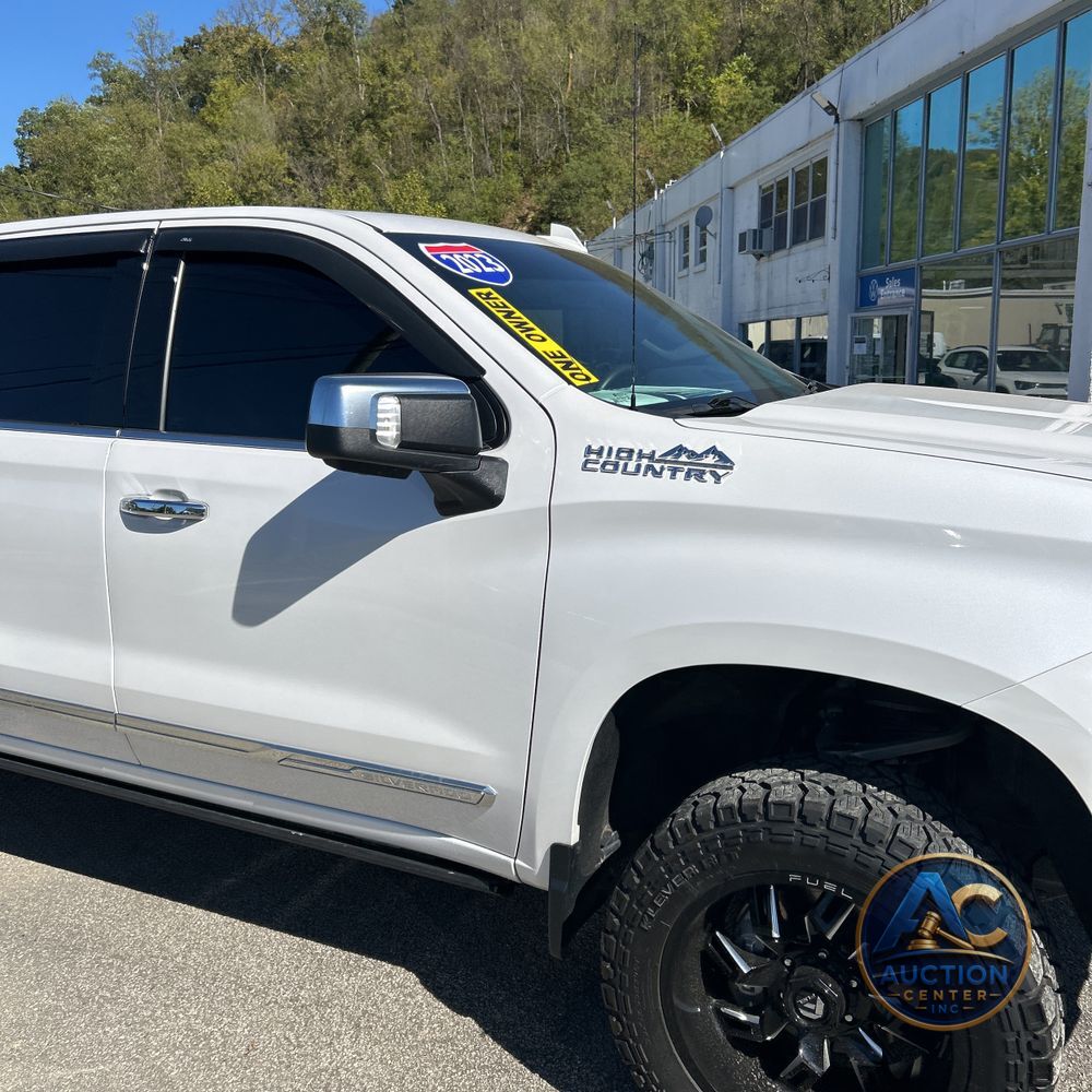 2023 Chevrolet Silverado 1500 High Country
