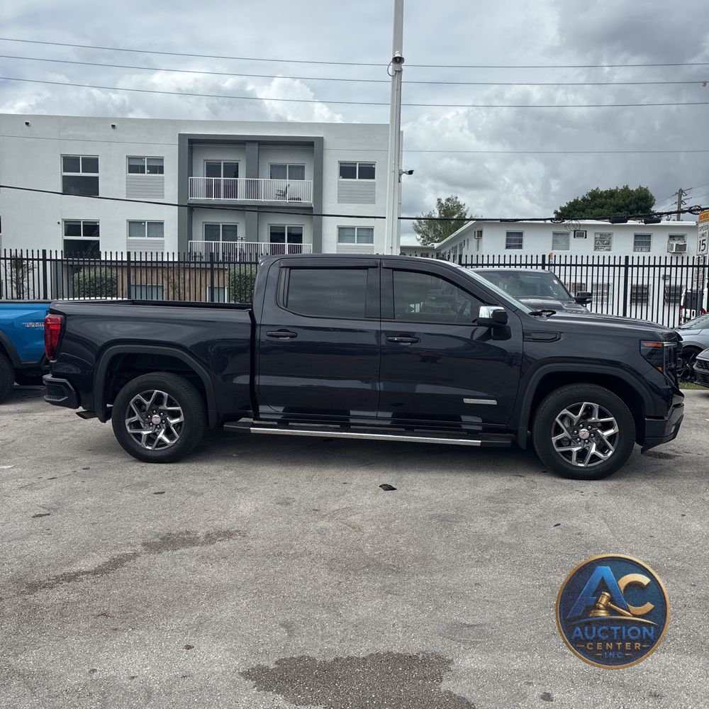 2024 GMC Sierra 1500 Elevation
