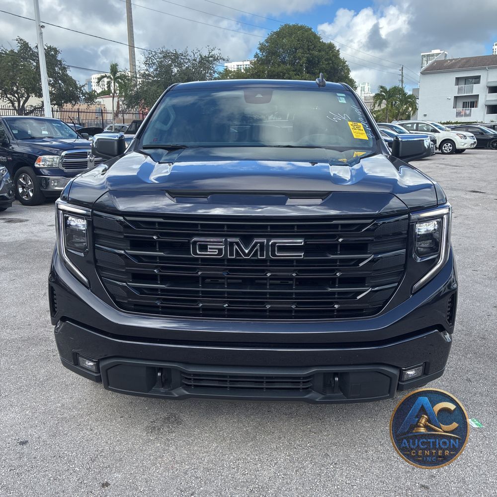 2024 GMC Sierra 1500 Elevation
