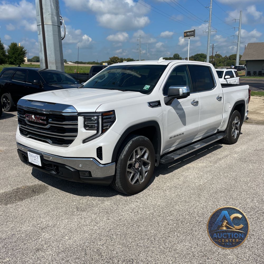 2024 GMC Sierra 1500 SLT