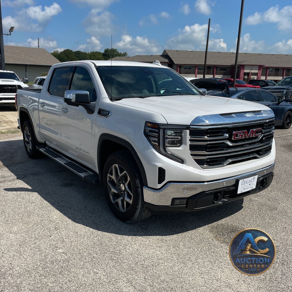 2024 GMC Sierra 1500 SLT