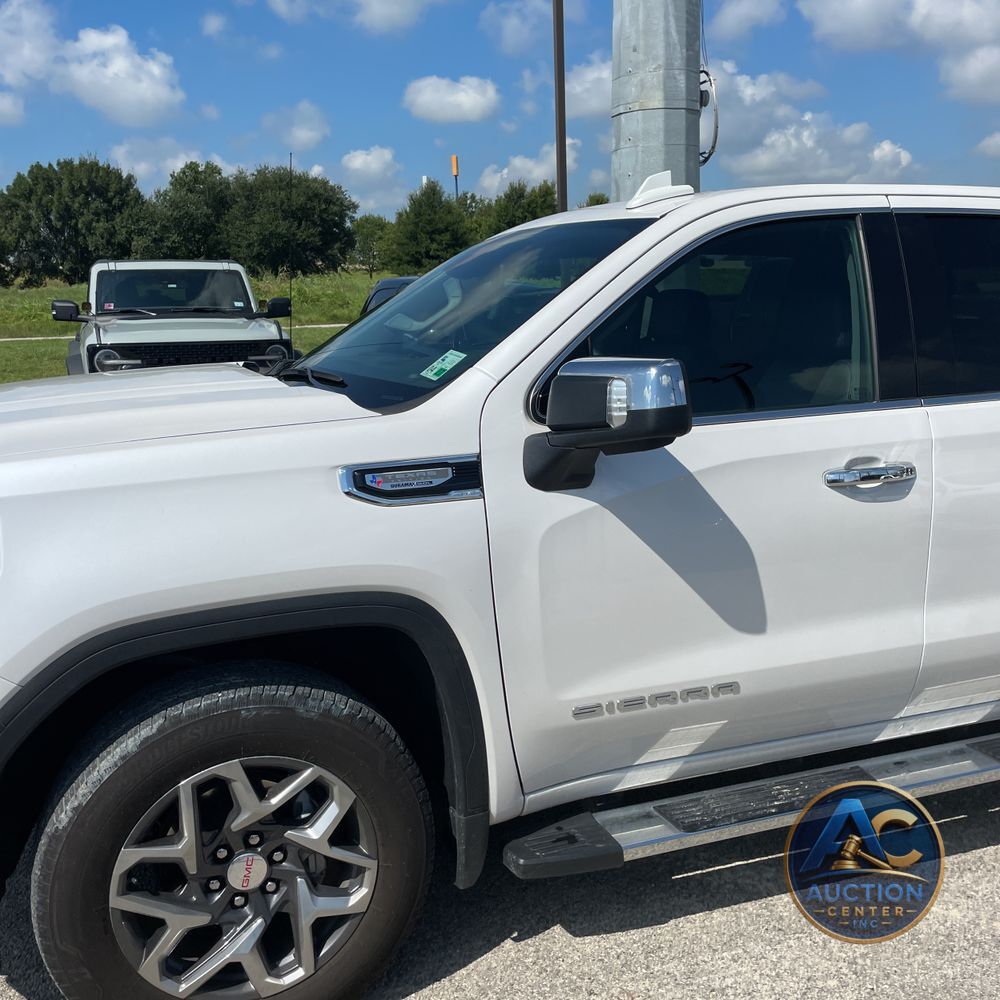 2024 GMC Sierra 1500 SLT