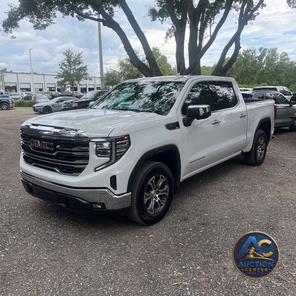 2025 GMC Sierra 1500 SLT