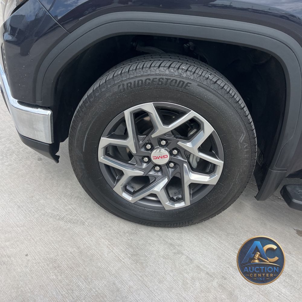 2024 GMC Sierra 1500 SLT