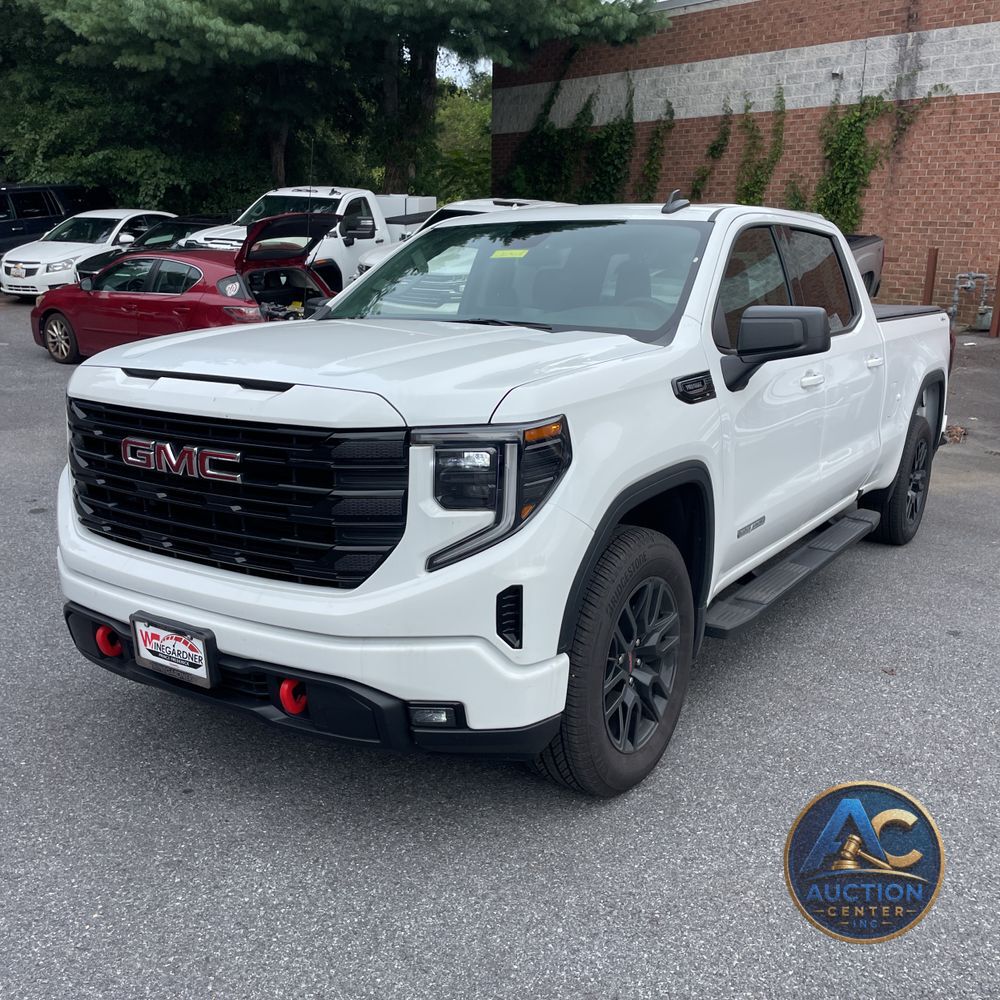 2025 GMC Sierra 1500 Elevation