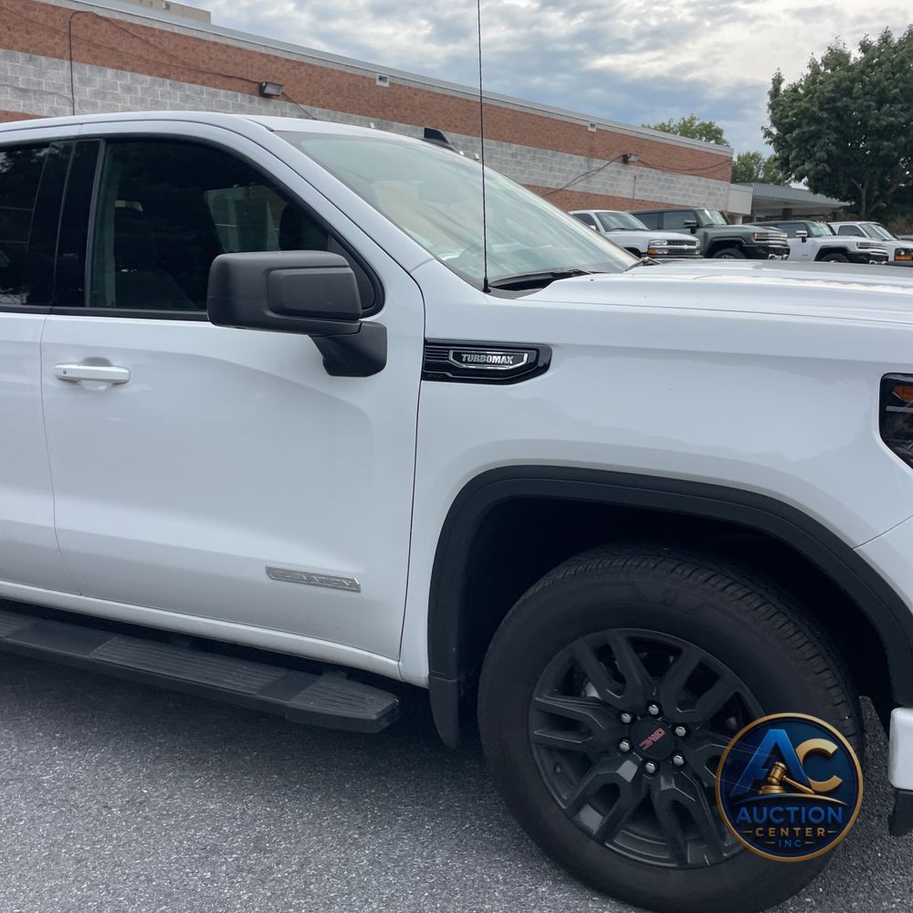 2025 GMC Sierra 1500 Elevation