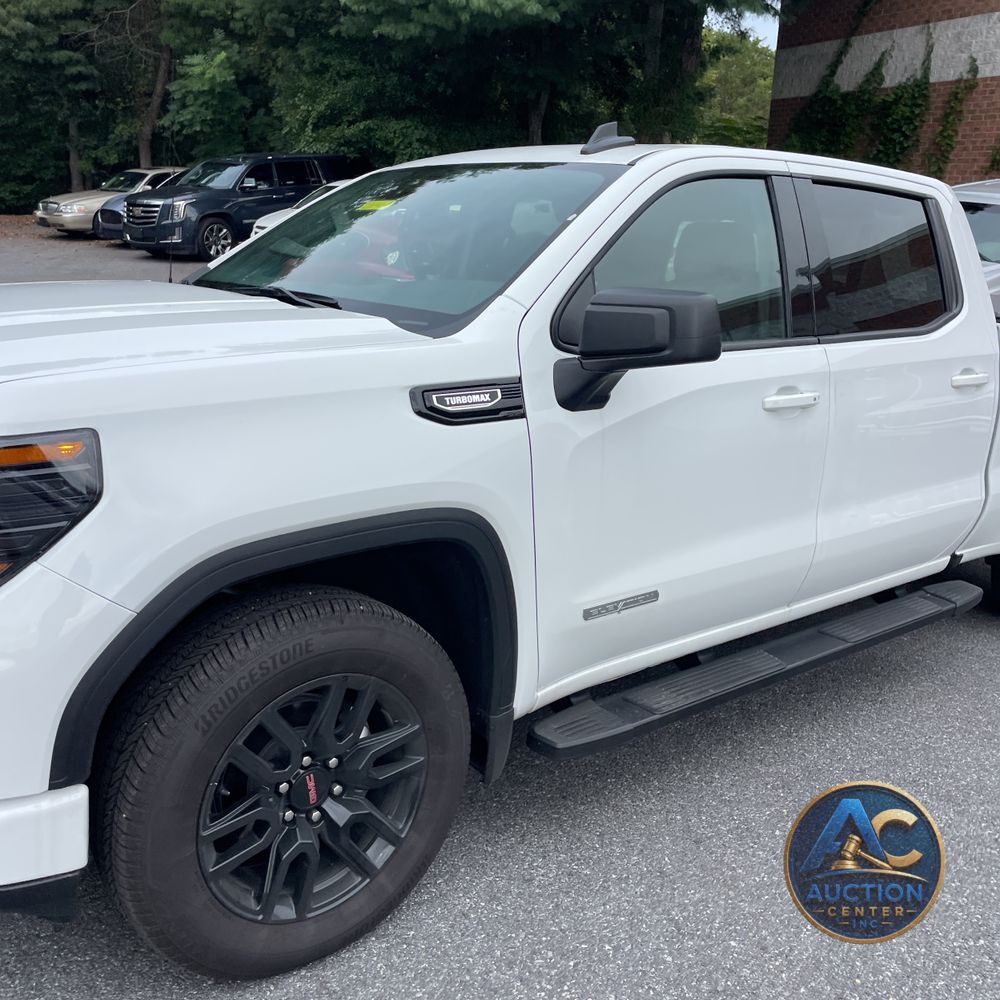 2025 GMC Sierra 1500 Elevation