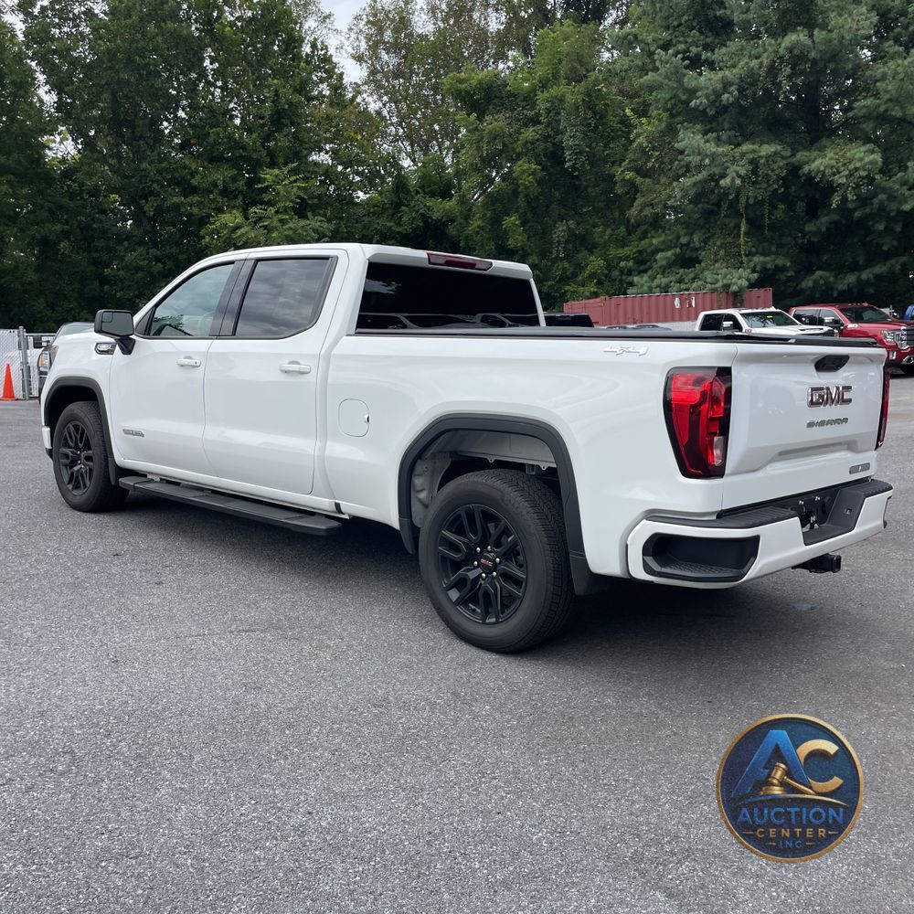 2025 GMC Sierra 1500 Elevation