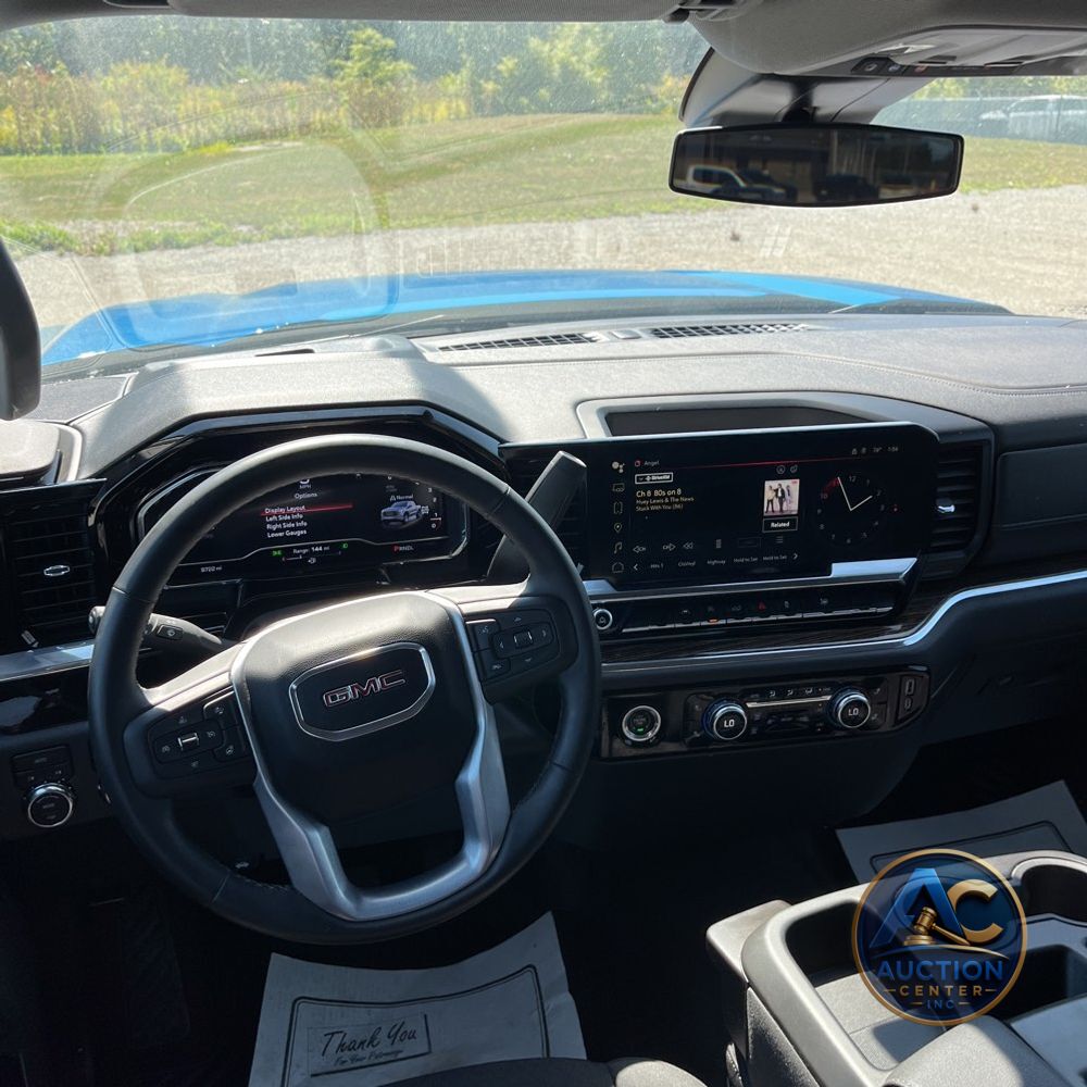 2024 GMC Sierra 1500 Elevation