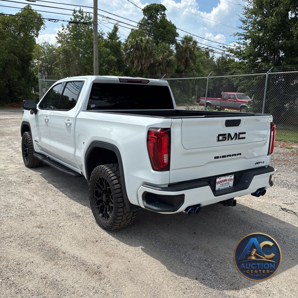 2022 GMC Sierra 1500 AT4