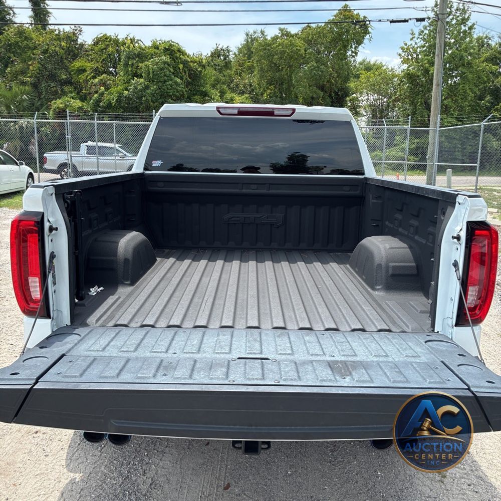2022 GMC Sierra 1500 AT4
