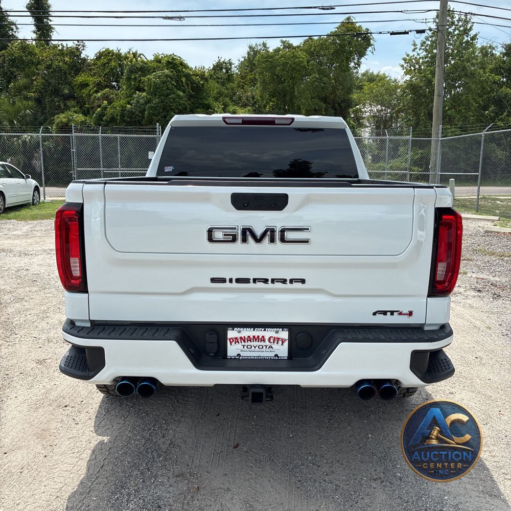 2022 GMC Sierra 1500 AT4