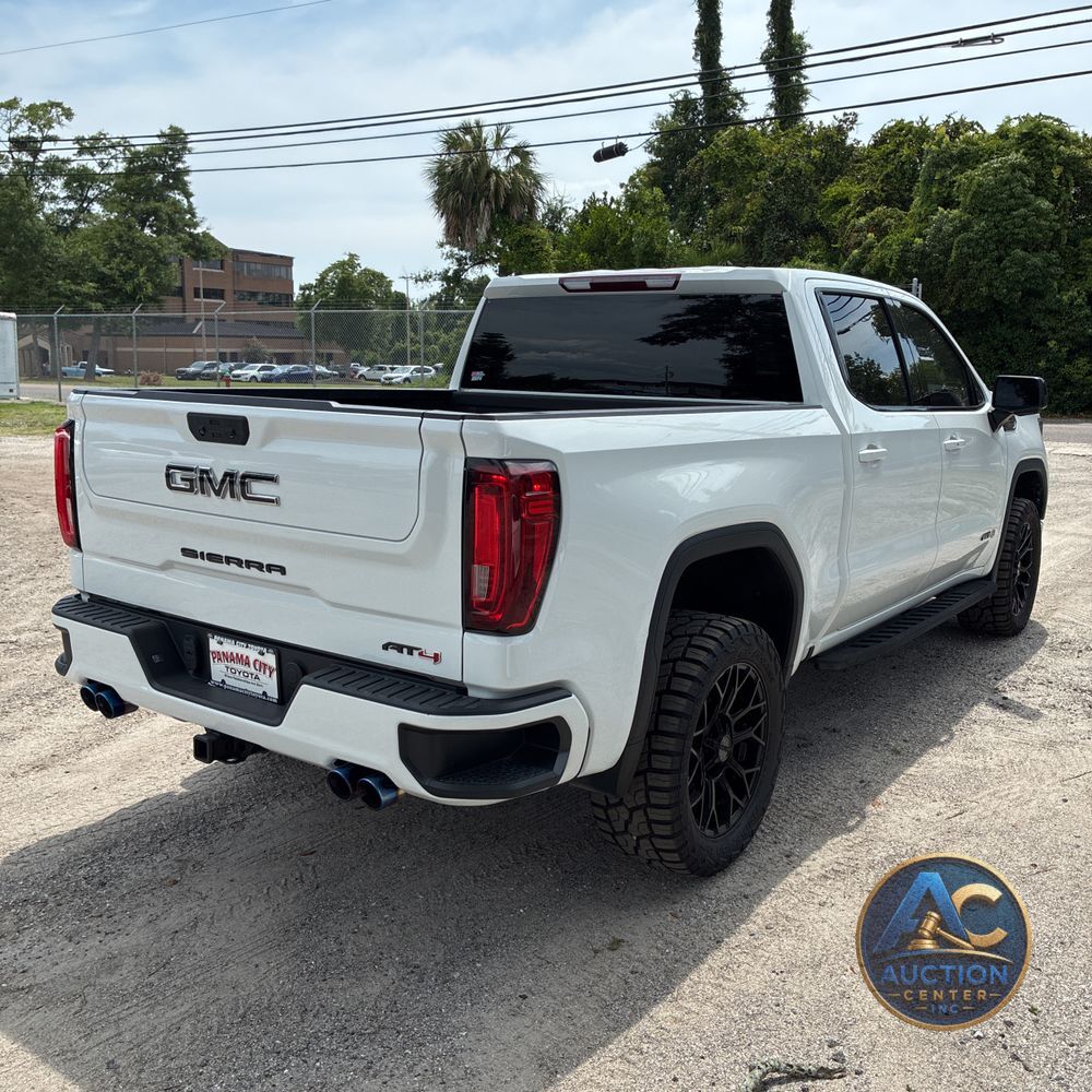 2022 GMC Sierra 1500 AT4