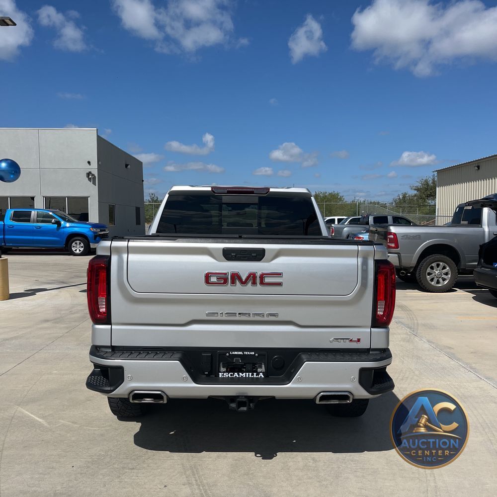 2022 GMC Sierra 1500 AT4