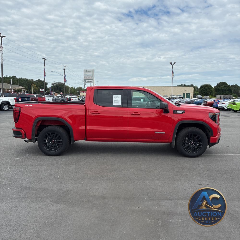2025 GMC Sierra 1500 Elevation Standard