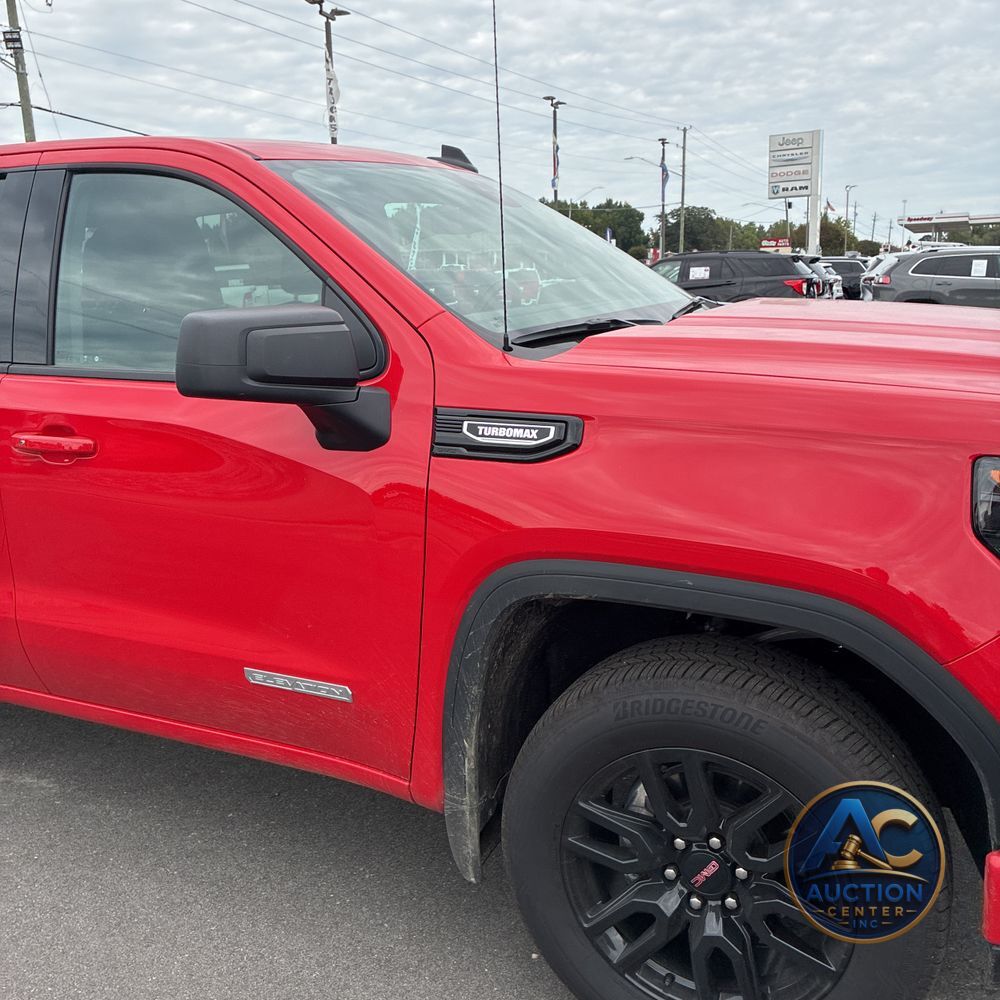 2025 GMC Sierra 1500 Elevation Standard