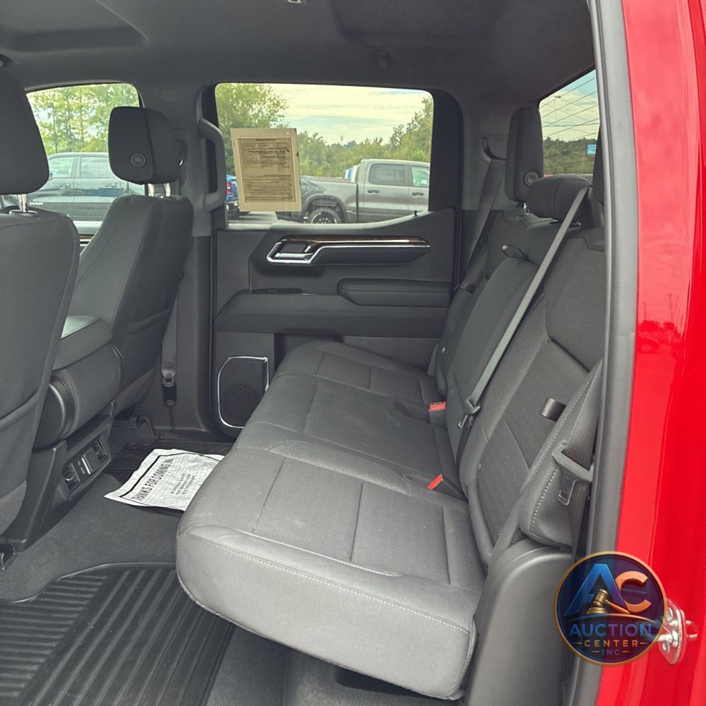2025 GMC Sierra 1500 Elevation Standard