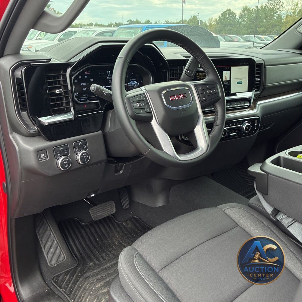 2025 GMC Sierra 1500 Elevation Standard