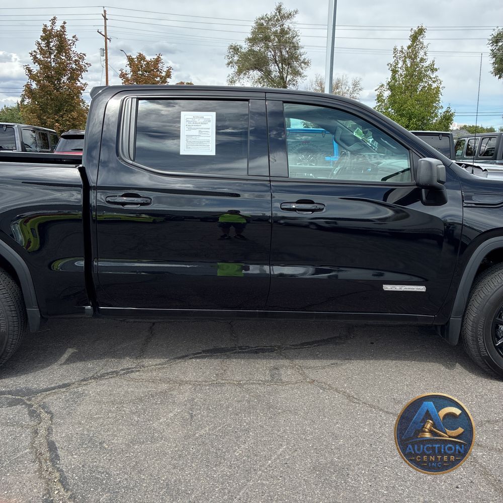 2024 GMC Sierra 1500 Elevation Standard