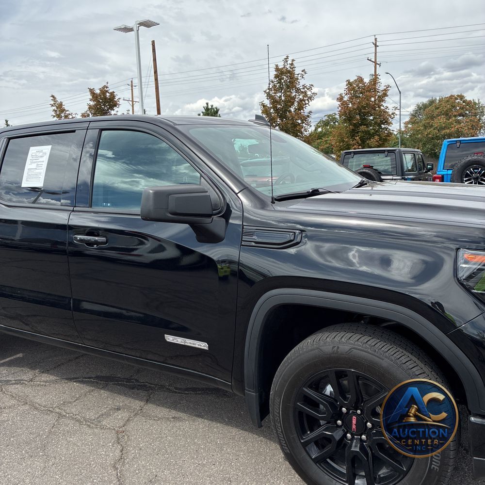 2024 GMC Sierra 1500 Elevation Standard