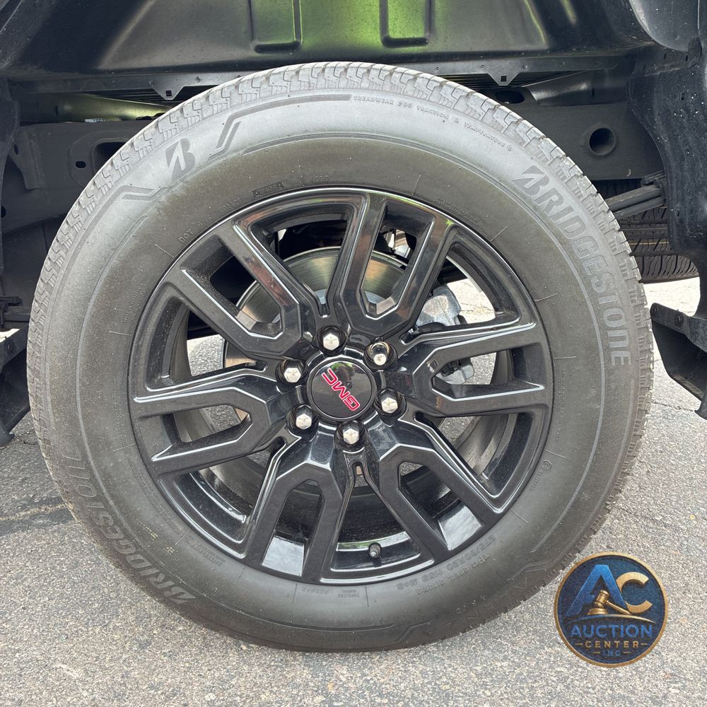 2024 GMC Sierra 1500 Elevation Standard