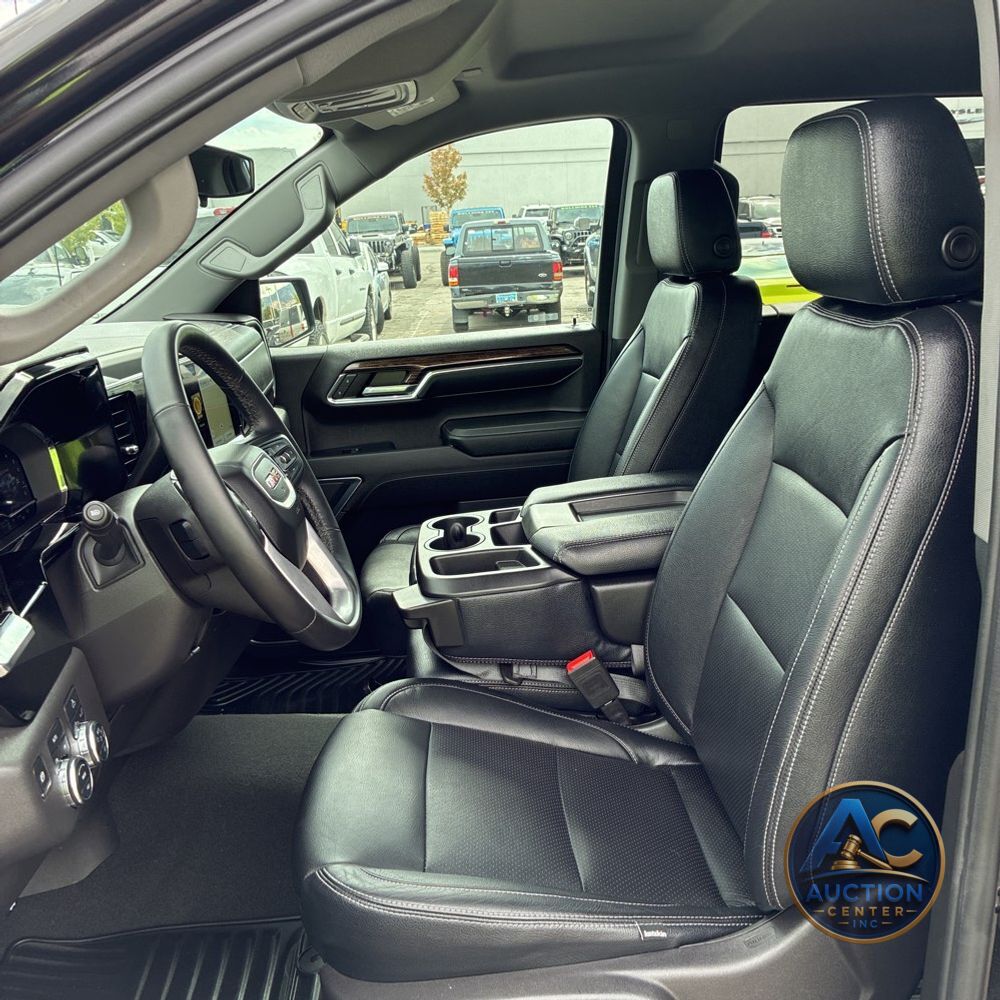 2024 GMC Sierra 1500 Elevation Standard
