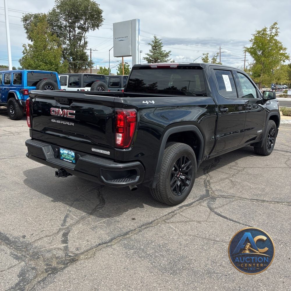 2024 GMC Sierra 1500 Elevation Standard
