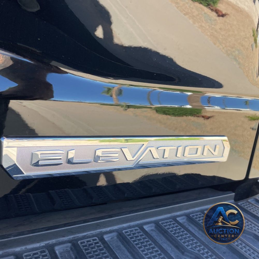 2025 GMC Sierra 1500 Elevation