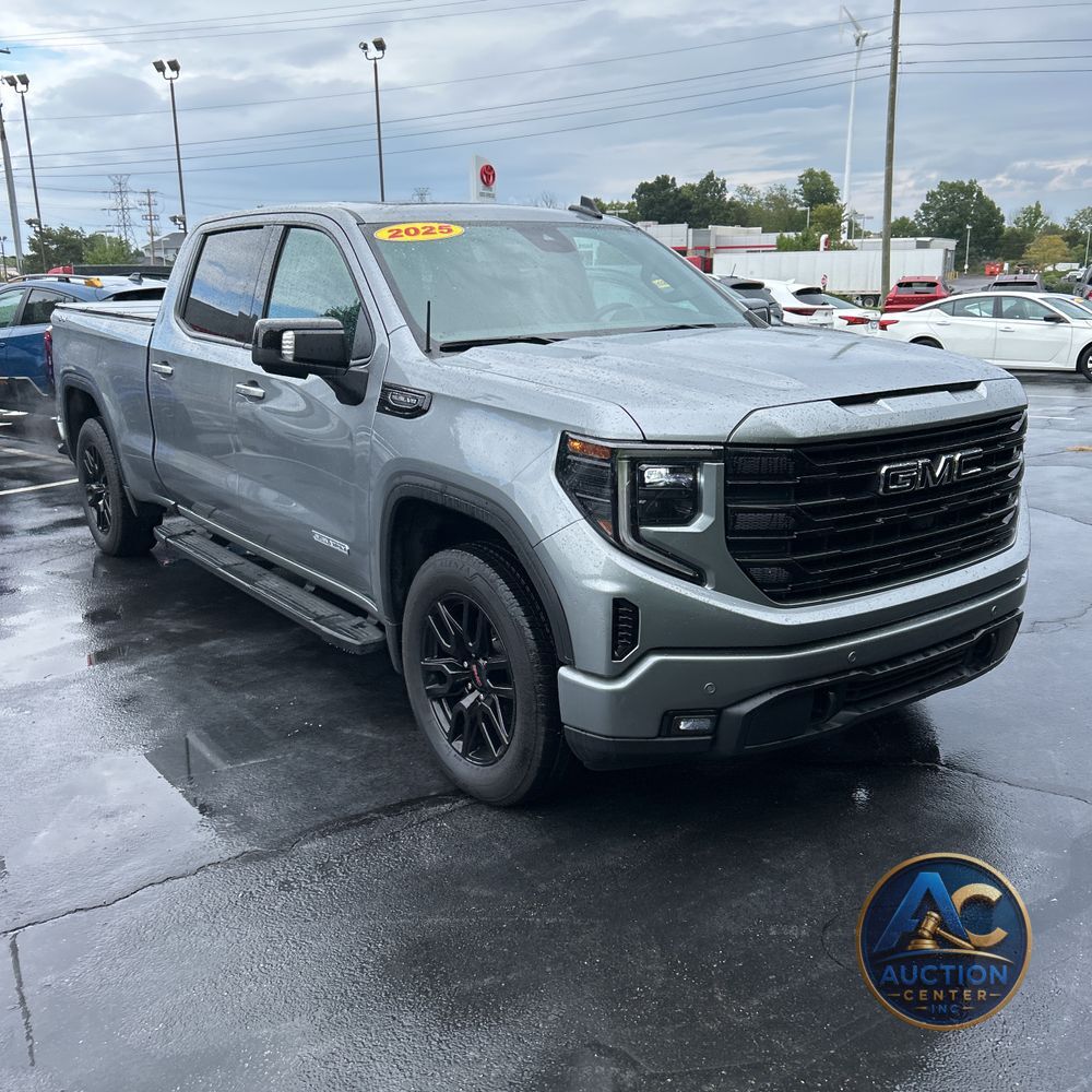 2025 GMC Sierra 1500 Elevation