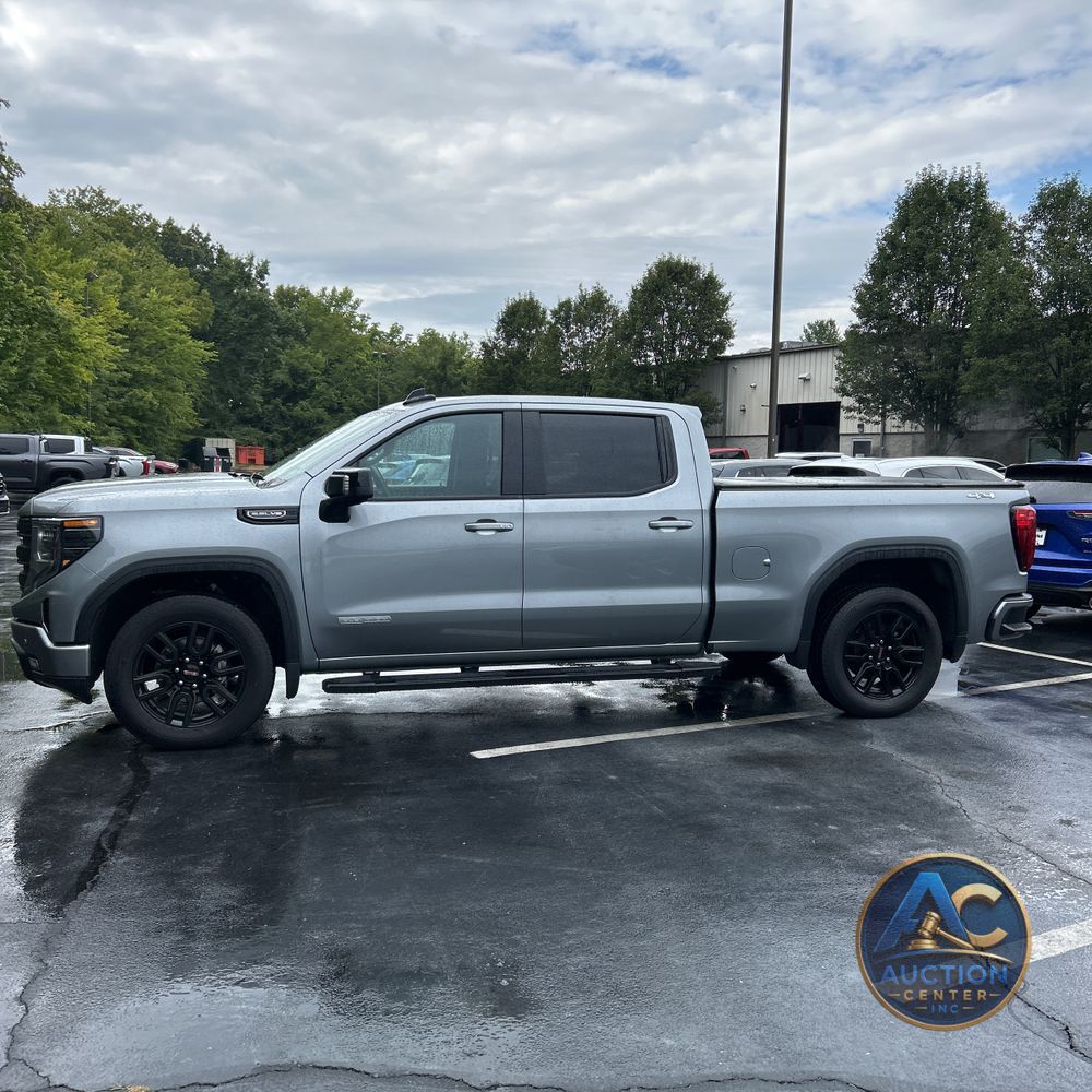 2025 GMC Sierra 1500 Elevation