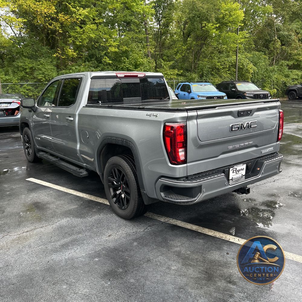 2025 GMC Sierra 1500 Elevation