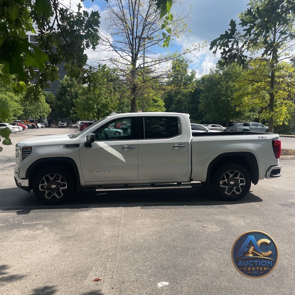 2025 GMC Sierra 1500 SLT