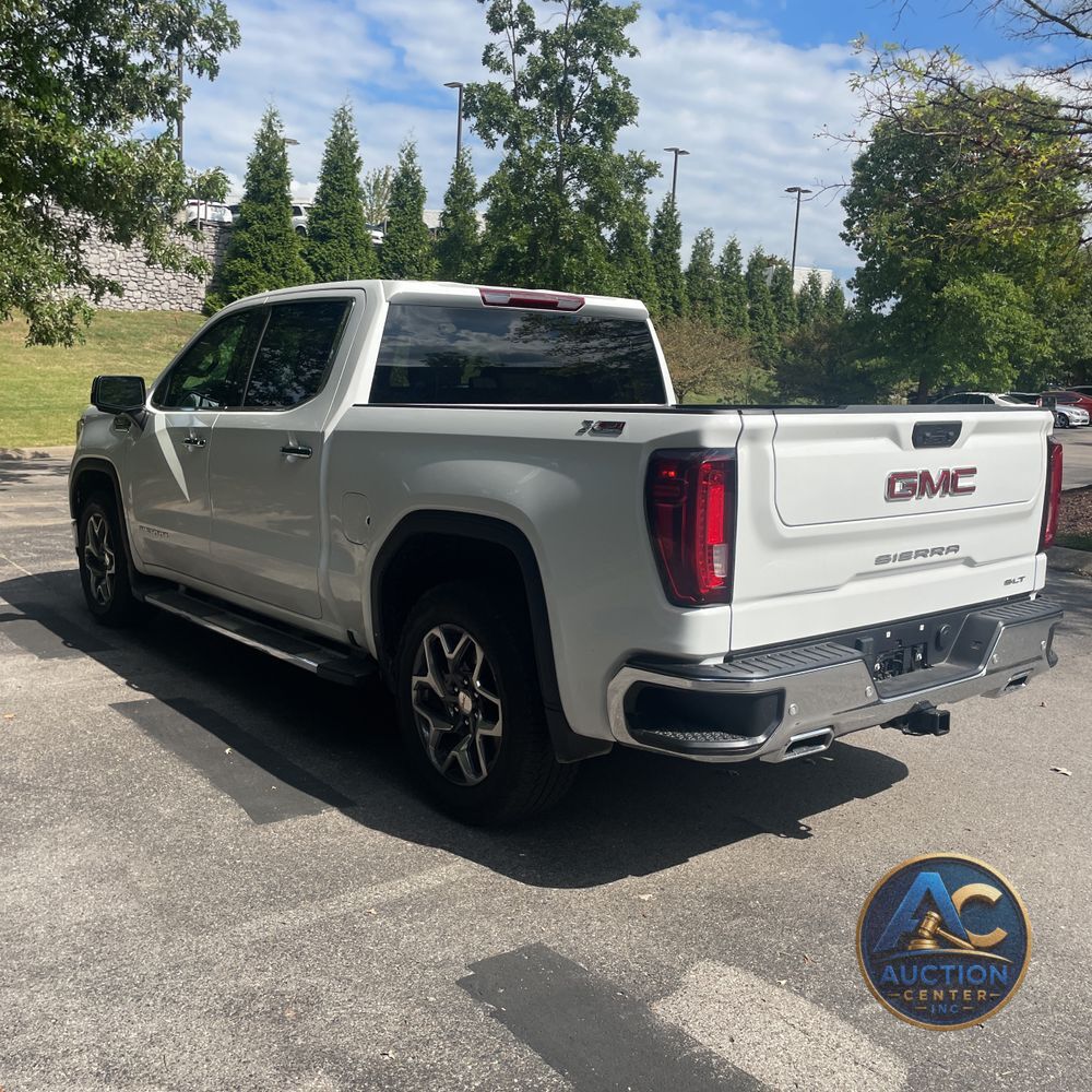 2025 GMC Sierra 1500 SLT