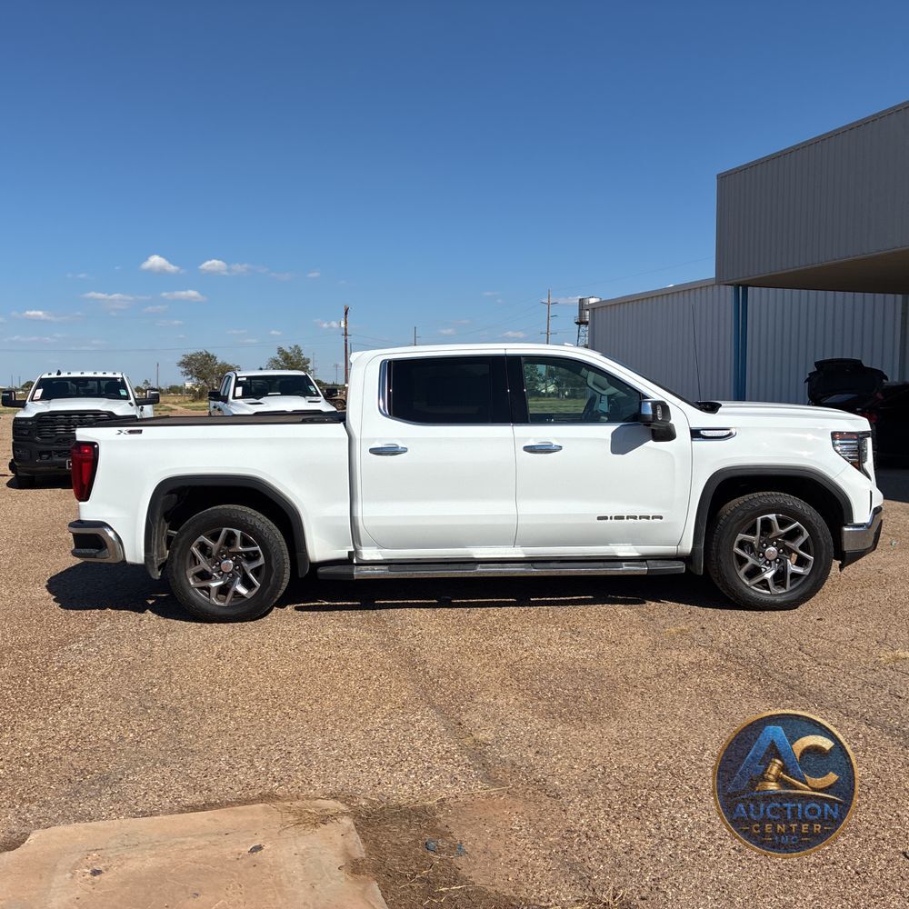 2024 GMC Sierra 1500 SLT