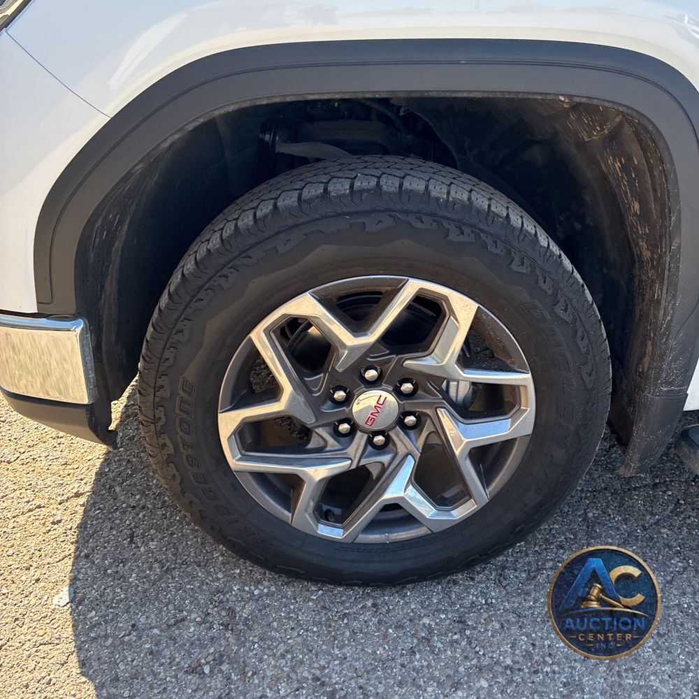 2024 GMC Sierra 1500 SLT
