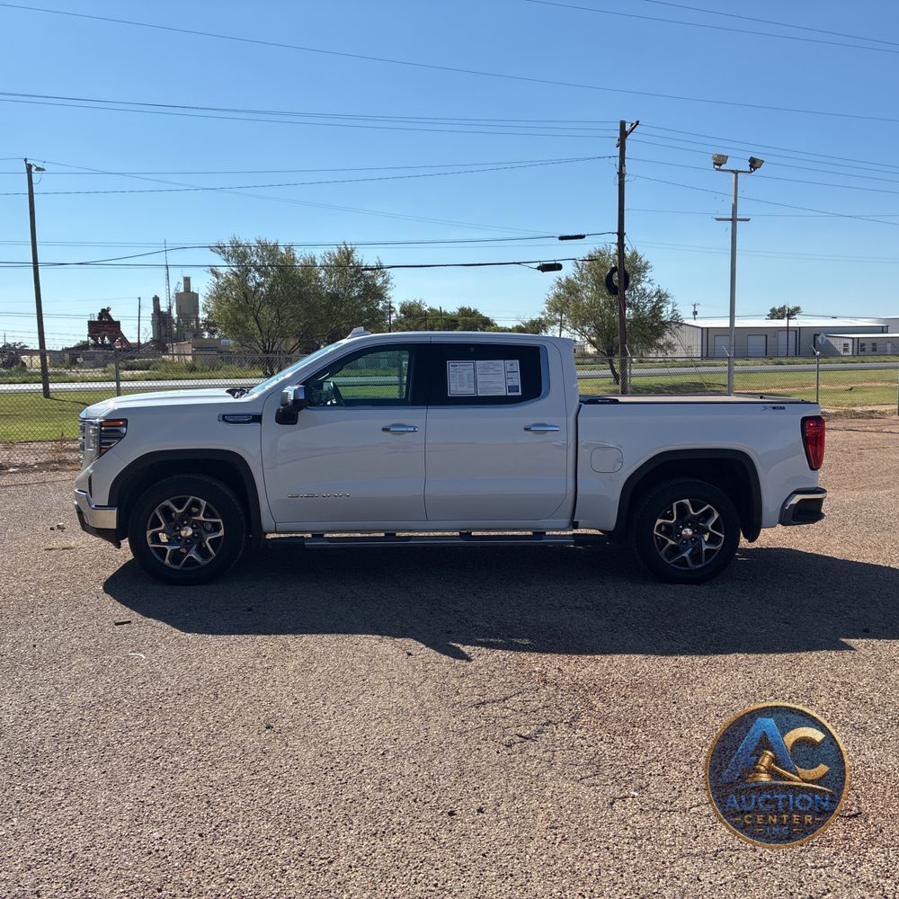2024 GMC Sierra 1500 SLT