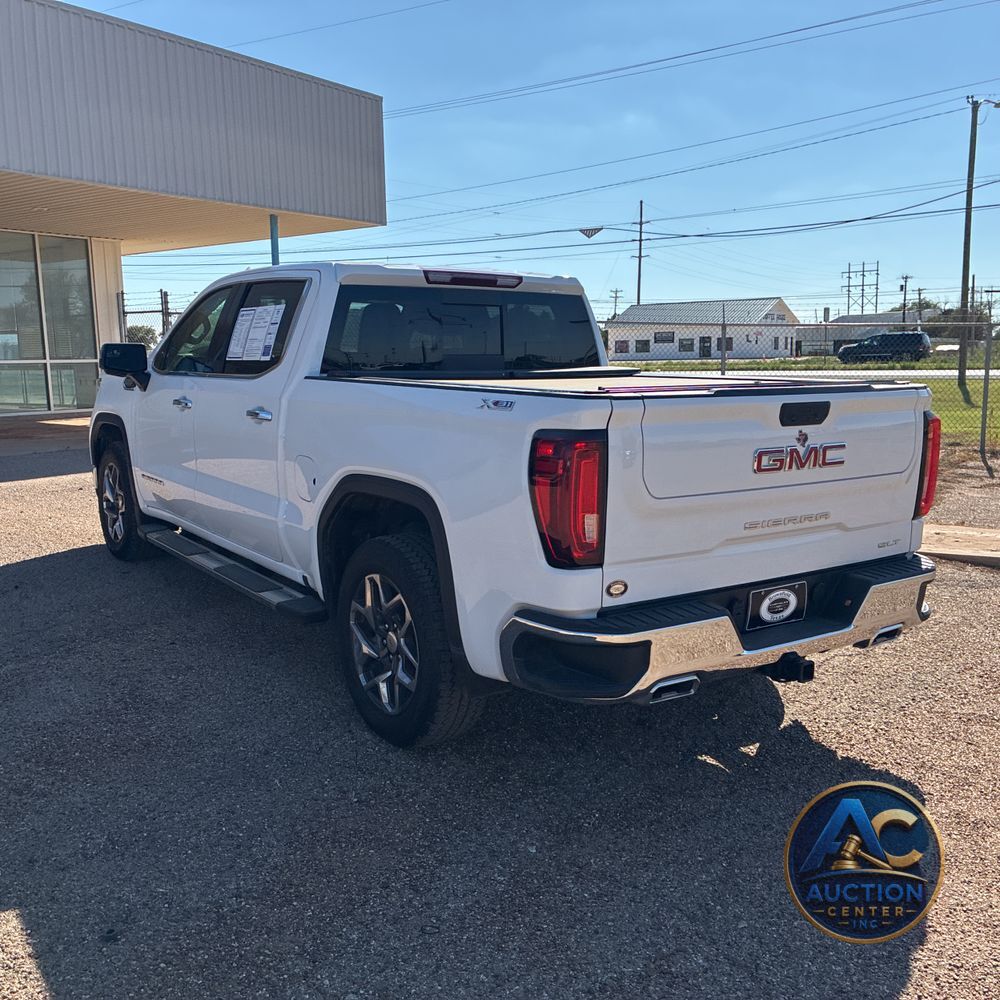 2024 GMC Sierra 1500 SLT