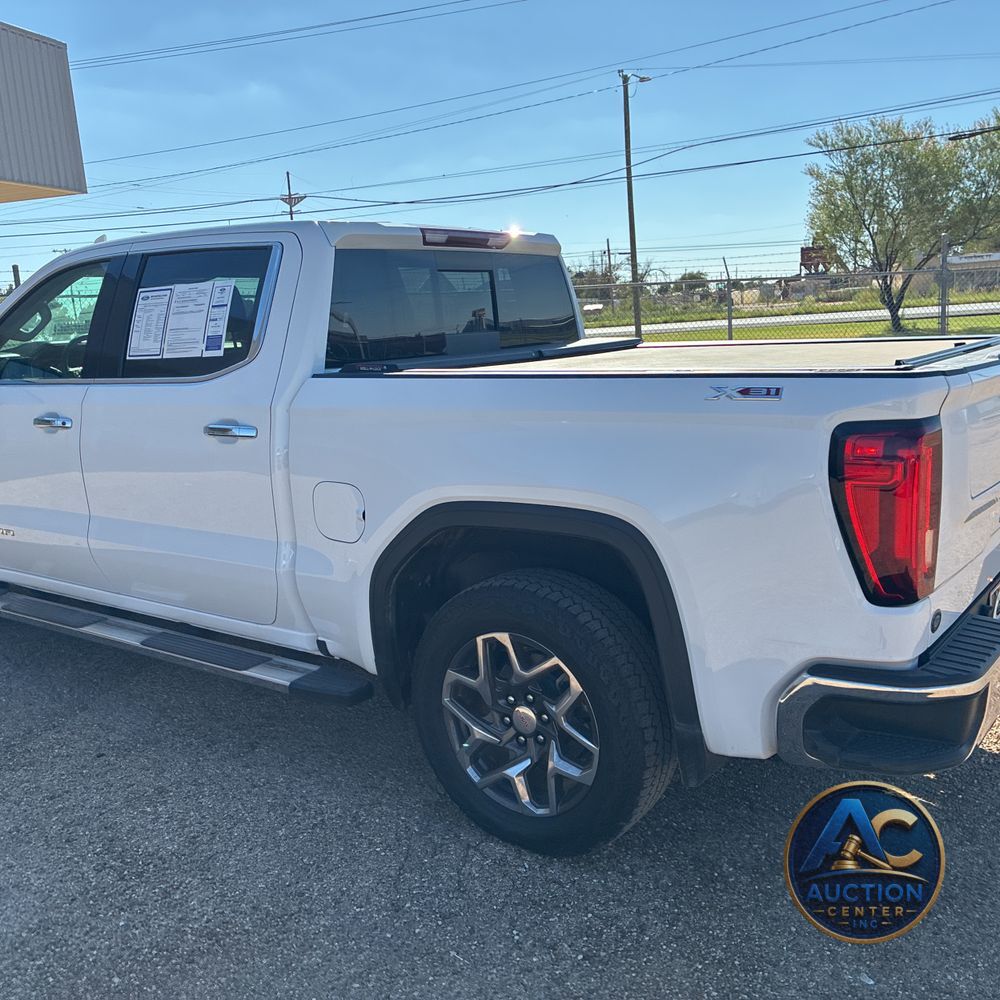 2024 GMC Sierra 1500 SLT