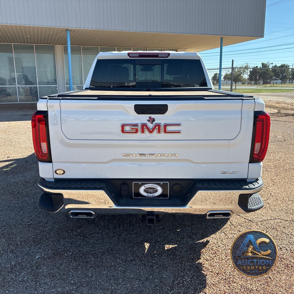 2024 GMC Sierra 1500 SLT