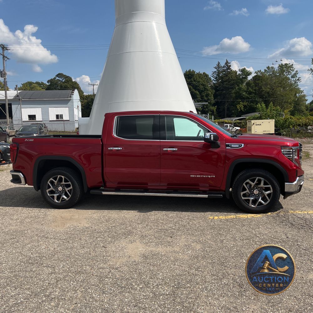 2024 GMC Sierra 1500 SLT