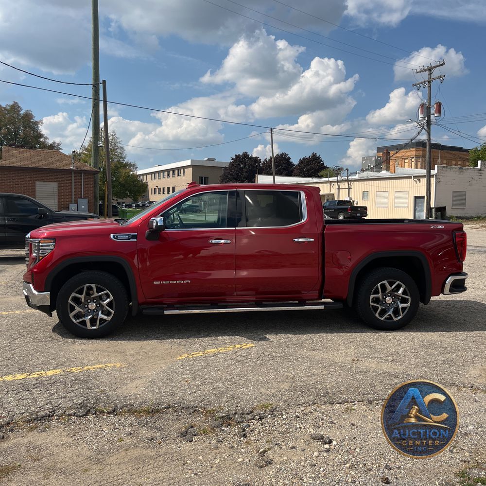 2024 GMC Sierra 1500 SLT